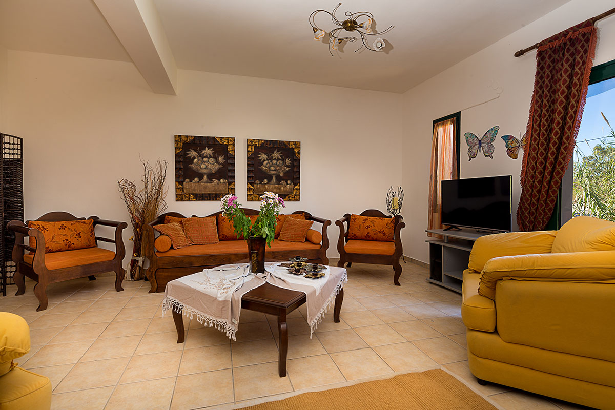 Apartments in Chania, Marathi Beach, 5 m away from the sea